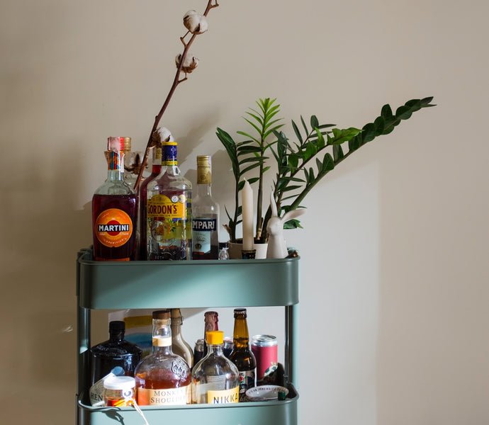 What Makes the Best Home Bar? Stock Up on These Must-Haves