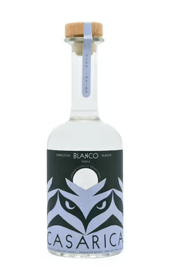 Discover the smooth, vibrant taste of Casa Rica Tequila Blanco, crafted from 100% blue Weber agave. Perfect for sipping neat or enhancing cocktails.