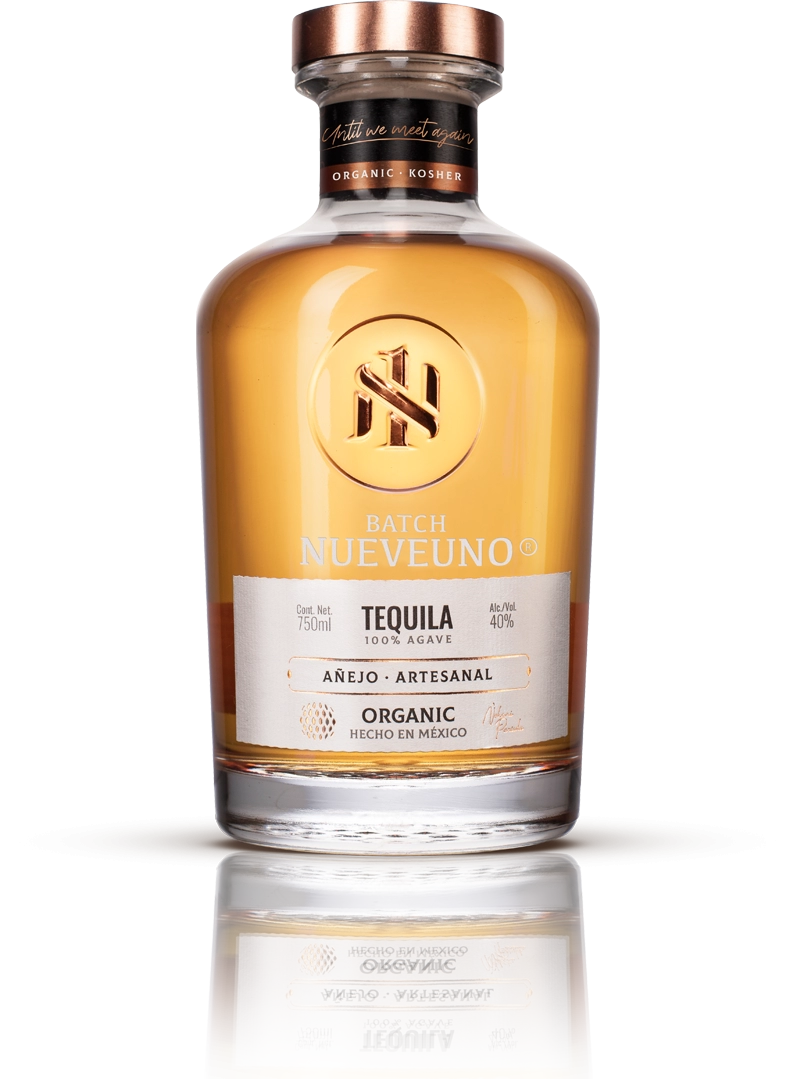 Nueveuno Tequila Añejo
