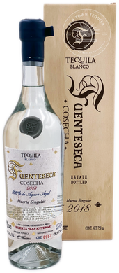 Savor the clean, vibrant flavor of Fuenteseca Reserva Cosecha 2018 Tequila Blanco. Handcrafted from single-estate agave and aged for complexity. Taste the tradition!  