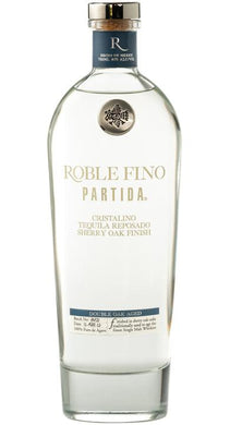 Discover Partida Roble Fino Cristalino Reposado – expertly crafted tequila with rich notes of caramel, oak, and citrus. Perfect for sipping or enhancing cocktails.